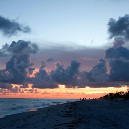 Island Inn Sanibel Bagian luar foto