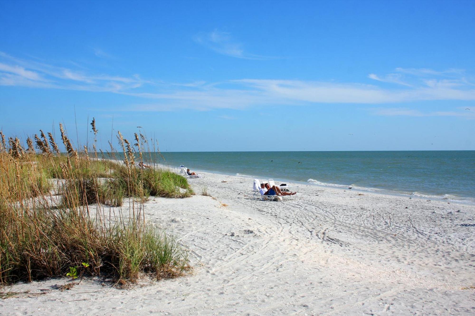Island Inn Sanibel Bagian luar foto